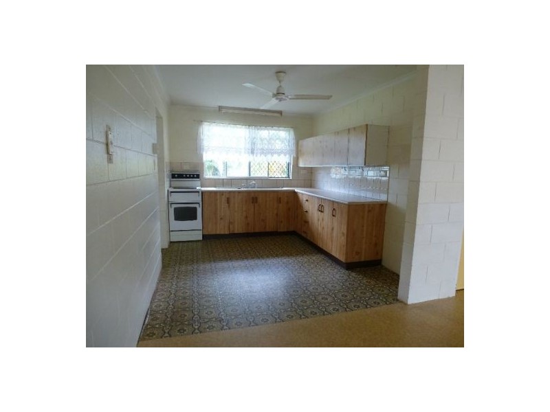 9 Gloria Close, Innisfail QLD 4860