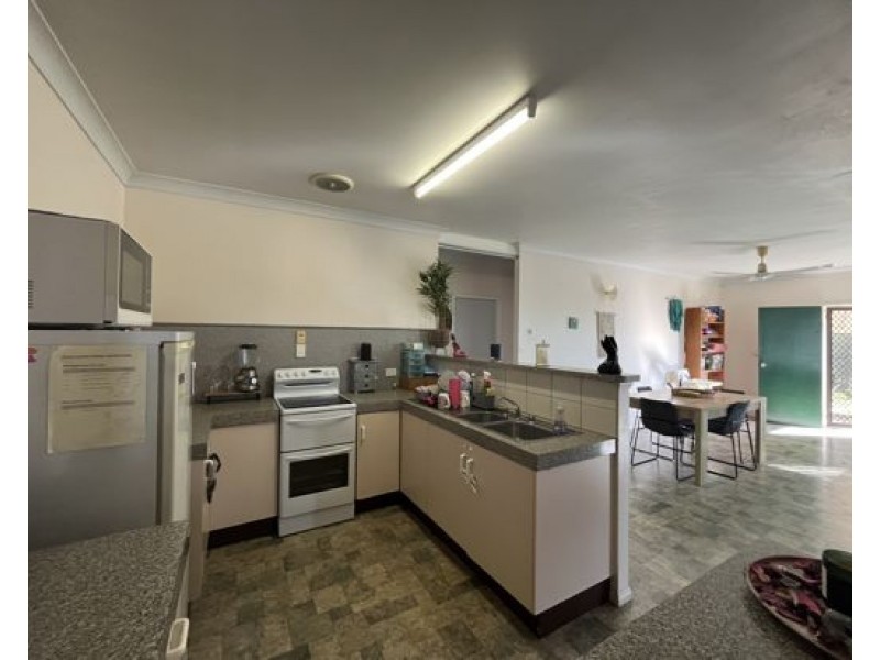 37 Bella Vista Avenue, Belvedere QLD 4860