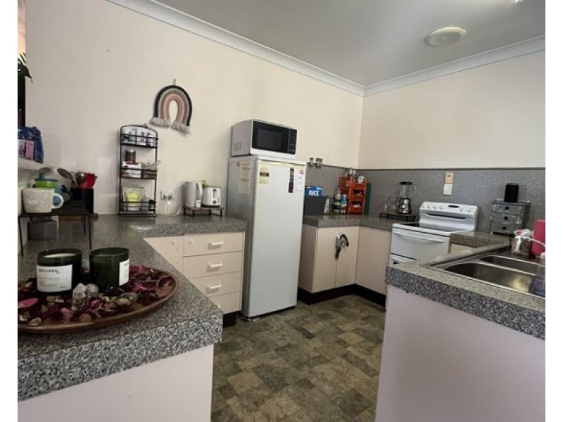 37 Bella Vista Avenue, Belvedere QLD 4860