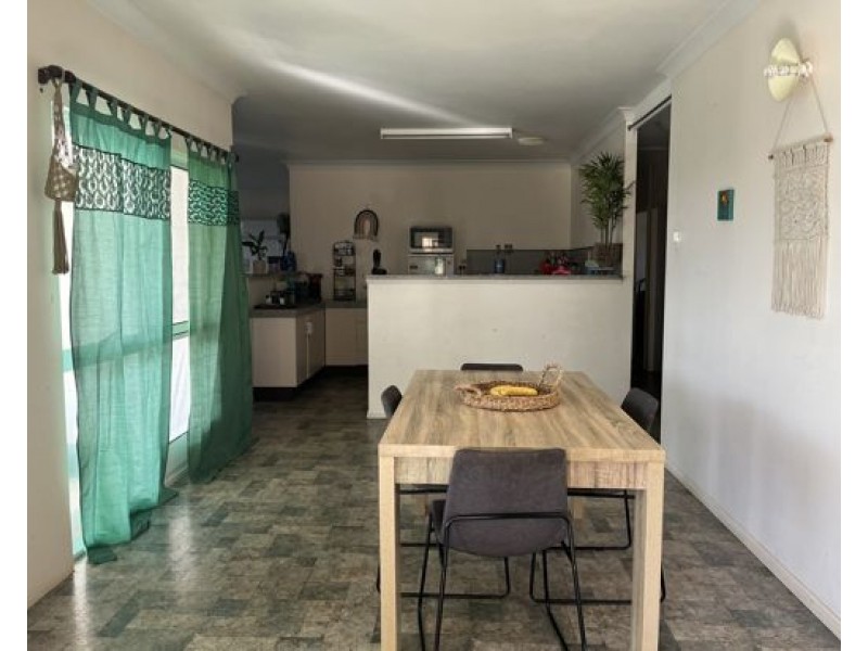 37 Bella Vista Avenue, Belvedere QLD 4860