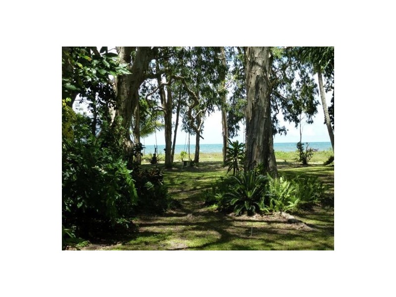 22 Evans Road, Bramston Beach QLD 4871