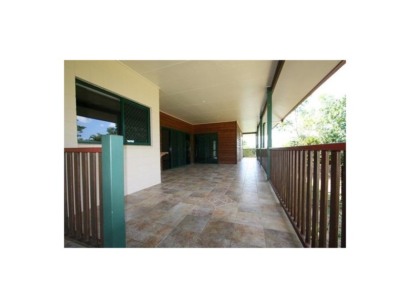 7 Ruby Crescent, Tully QLD 4854