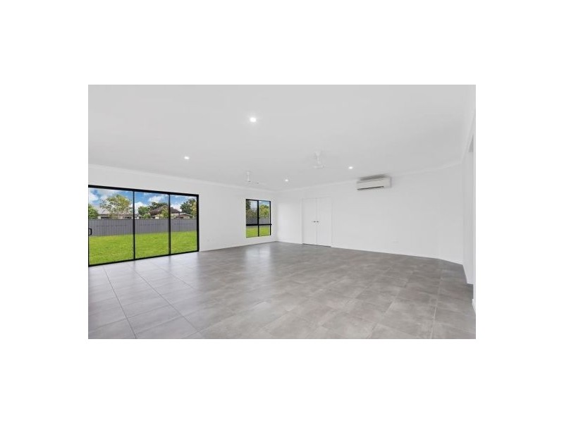 9 Riverlands Drive, Mareeba QLD 4880