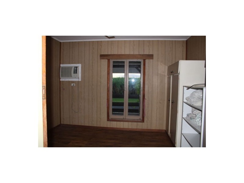 8 Penda Street, Goondi Bend QLD 4860