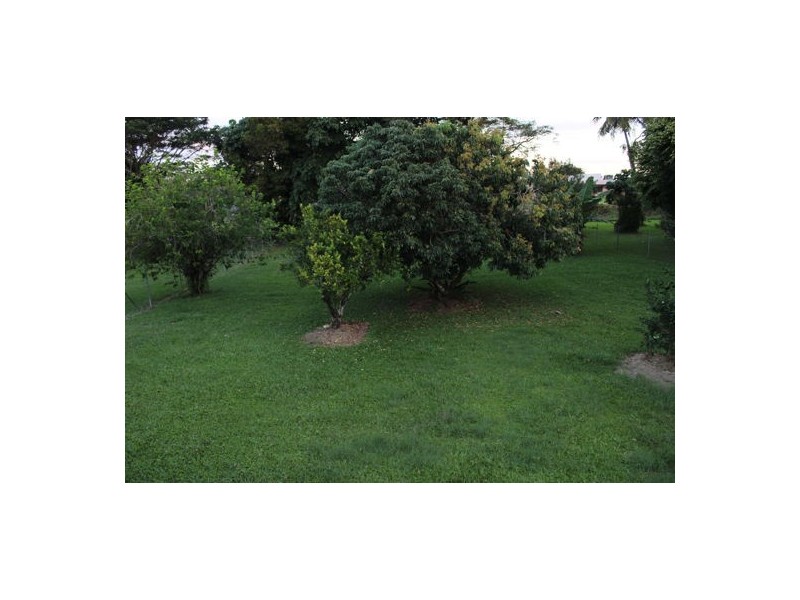 8 Penda Street, Goondi Bend QLD 4860