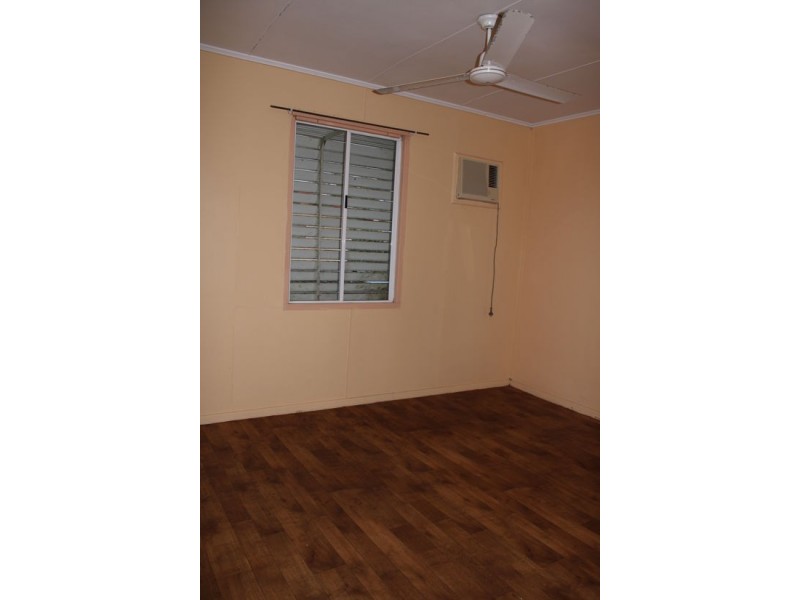 8 Penda Street, Goondi Bend QLD 4860