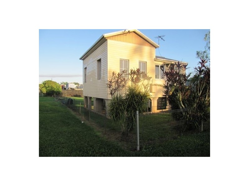 12 Charles Street, Innisfail QLD 4860