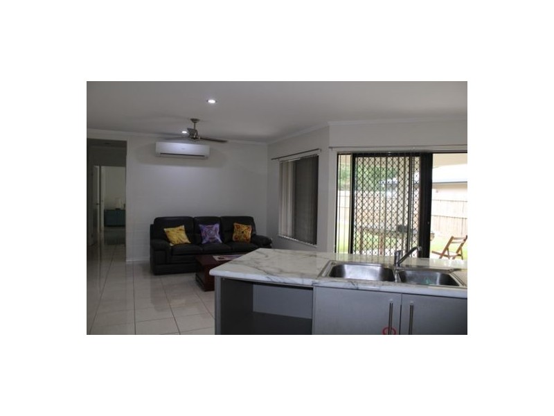 24 Lockyer Crescent, Bentley Park QLD 4869