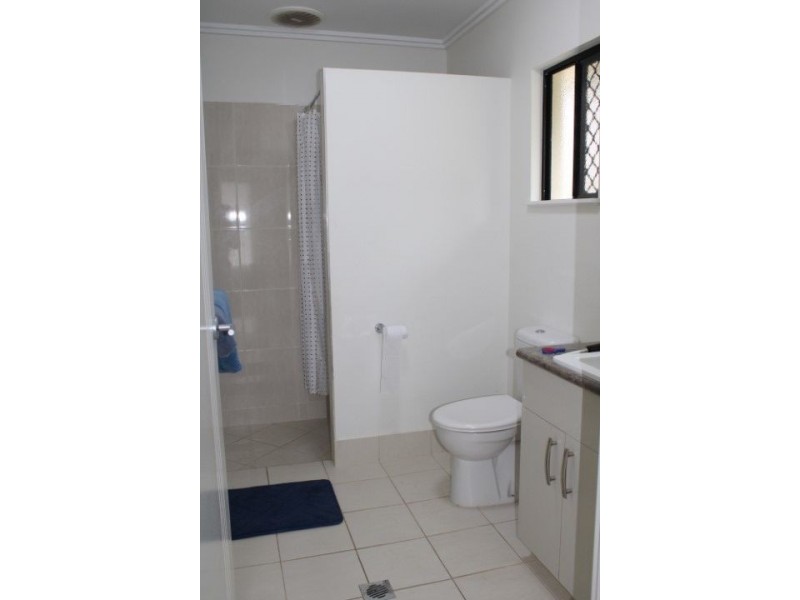 24 Lockyer Crescent, Bentley Park QLD 4869