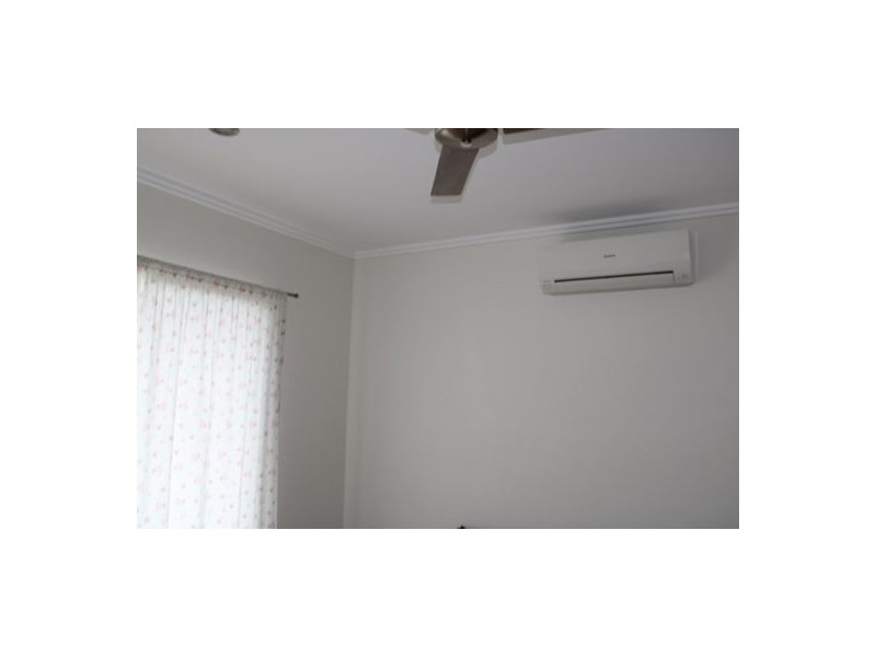 24 Lockyer Crescent, Bentley Park QLD 4869