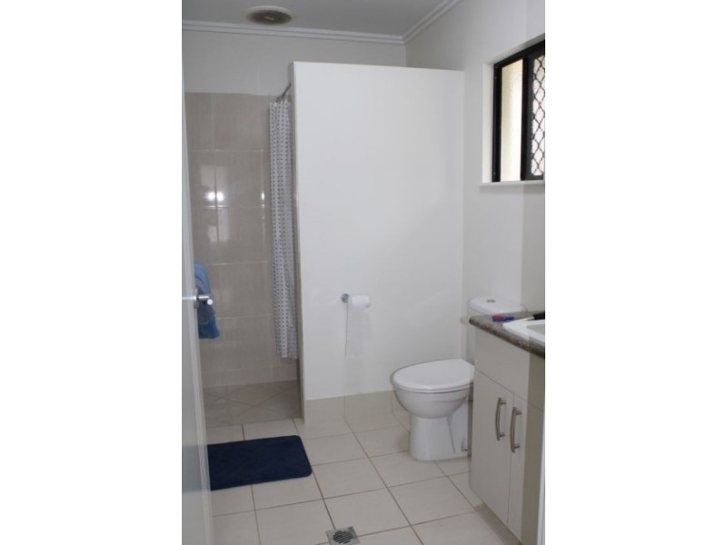 24 Lockyer Crescent, Bentley Park QLD 4869