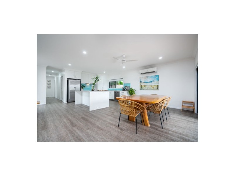 5 Broad Street, Etty Bay QLD 4858