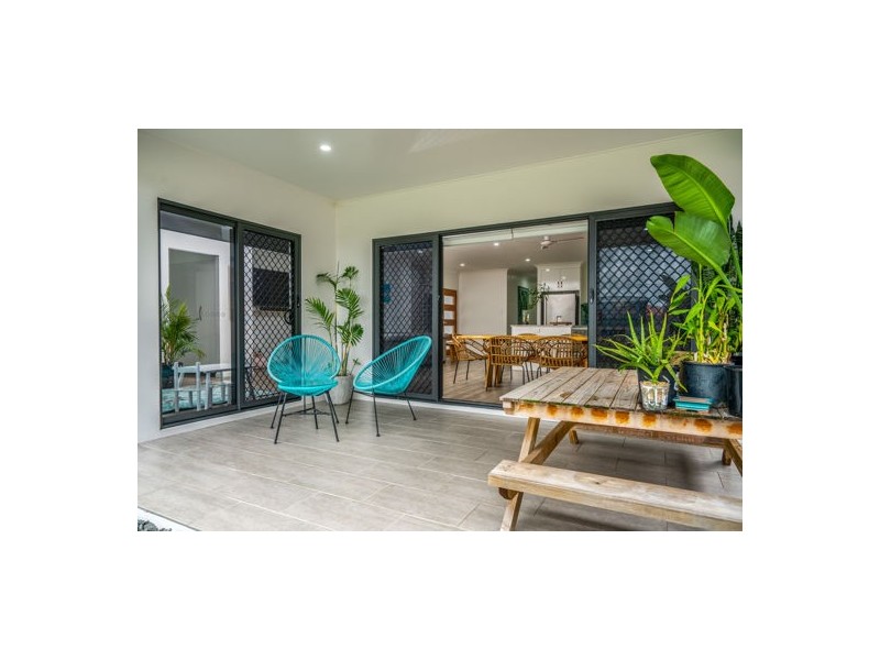 5 Broad Street, Etty Bay QLD 4858