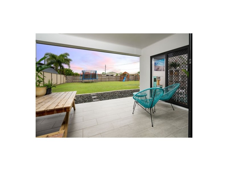 5 Broad Street, Etty Bay QLD 4858