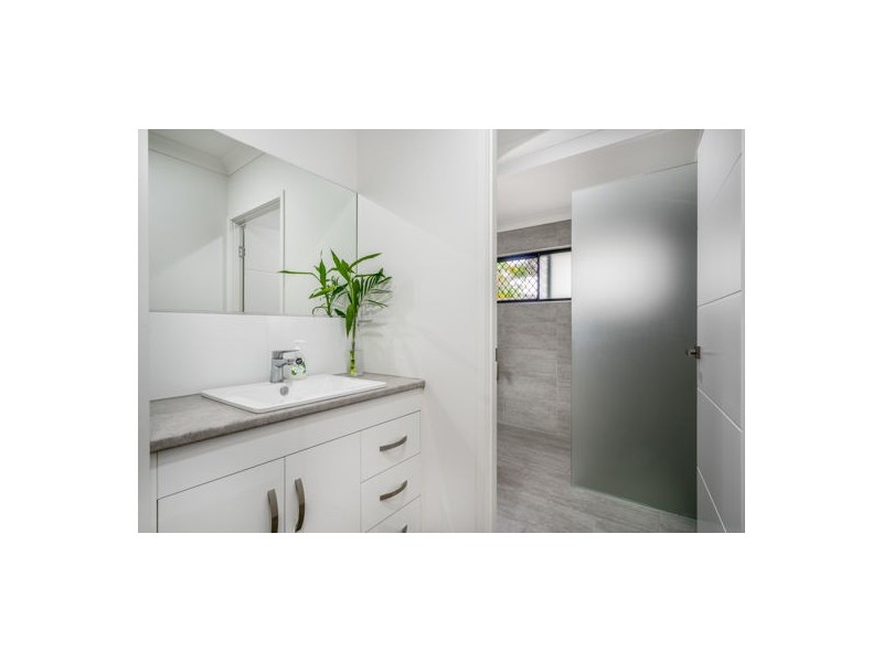 5 Broad Street, Etty Bay QLD 4858
