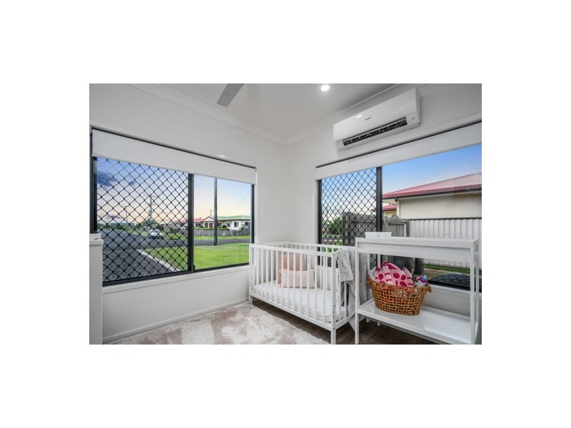 5 Broad Street, Etty Bay QLD 4858