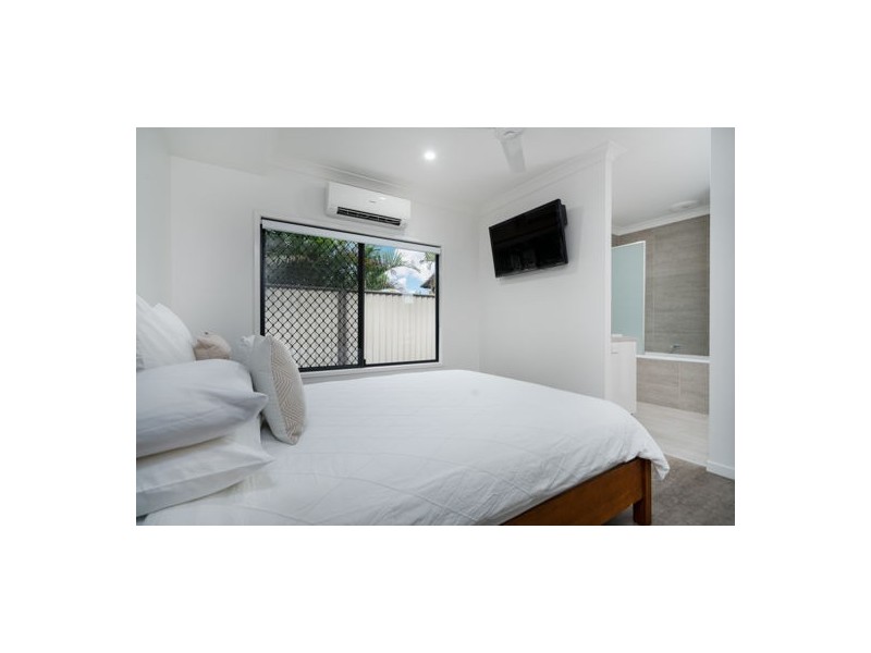 5 Broad Street, Etty Bay QLD 4858