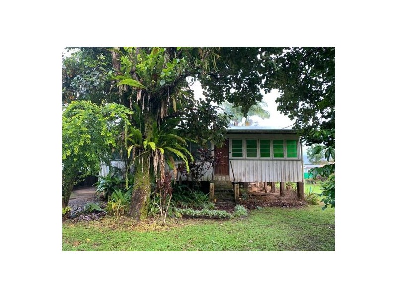 10 East Esplanade, South Johnstone QLD 4859