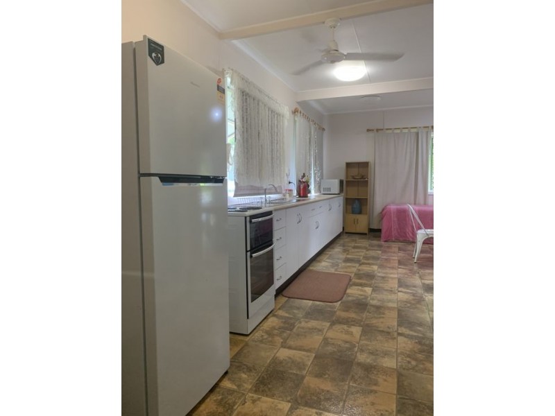 19 Evans Road, Bramston Beach QLD 4871
