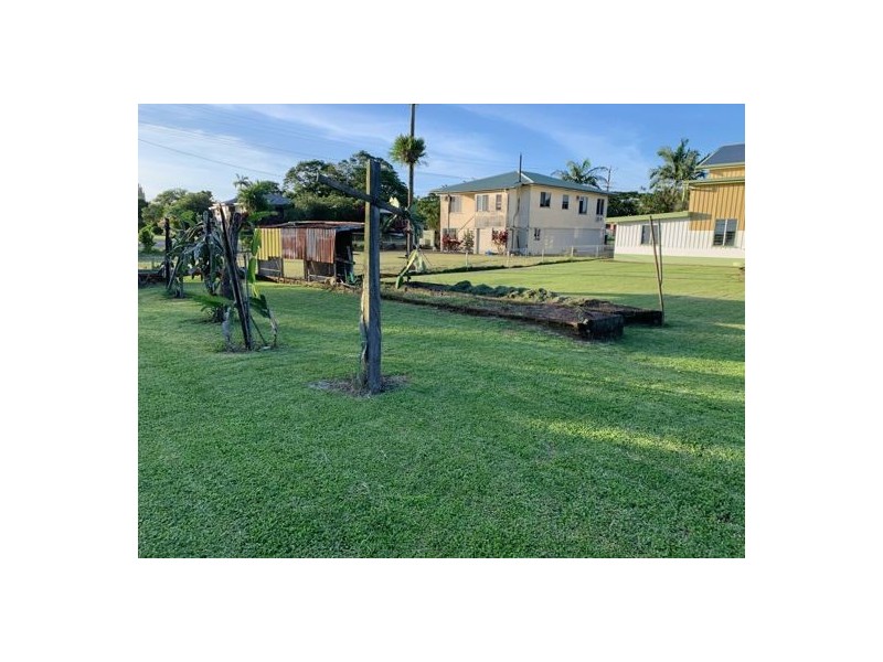 6 Blackwood Street, Innisfail QLD 4860