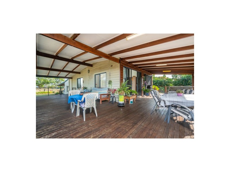 194 Etty Bay Road, Etty Bay QLD 4858