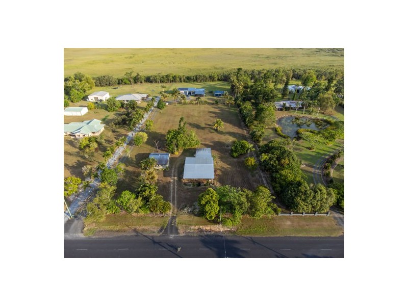 194 Etty Bay Road, Etty Bay QLD 4858