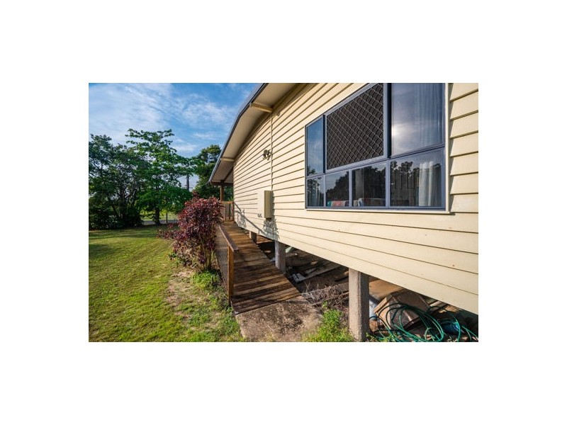 194 Etty Bay Road, Etty Bay QLD 4858