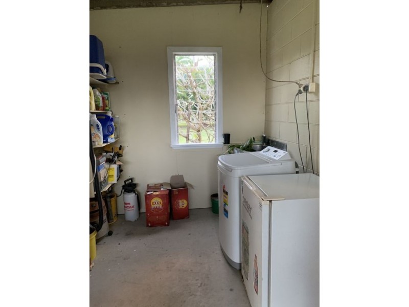 194 Etty Bay Road, Etty Bay QLD 4858