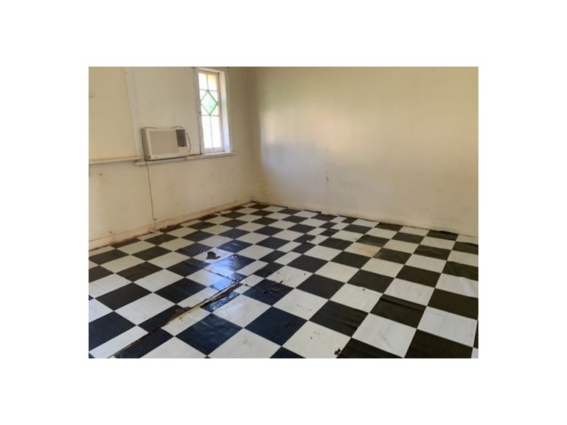 18 Cheshire Street, Wangan QLD 4871