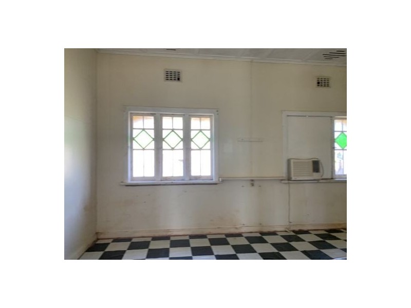 18 Cheshire Street, Wangan QLD 4871