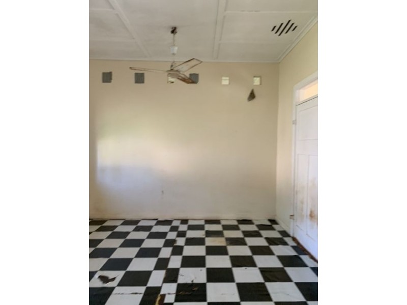 18 Cheshire Street, Wangan QLD 4871