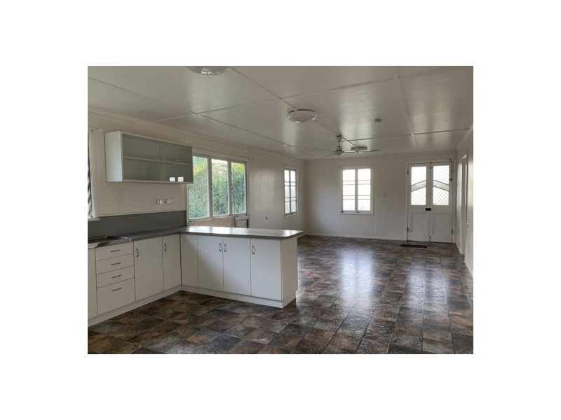 95 Carney Street, Daradgee QLD 4860