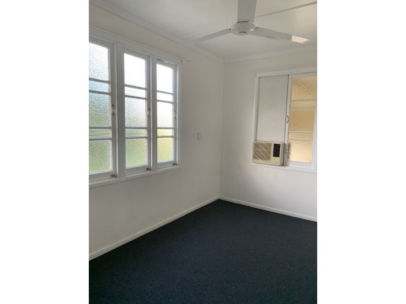 95 Carney Street, Daradgee QLD 4860