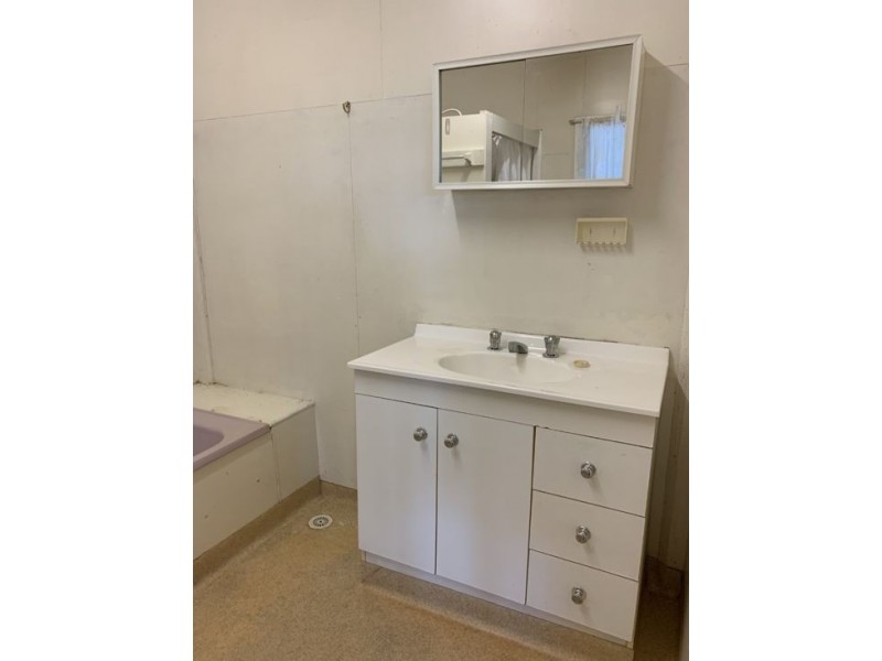 95 Carney Street, Daradgee QLD 4860