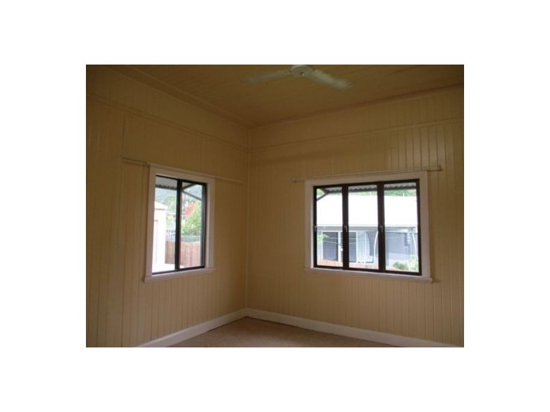 3 Edward Street, Tully QLD 4854