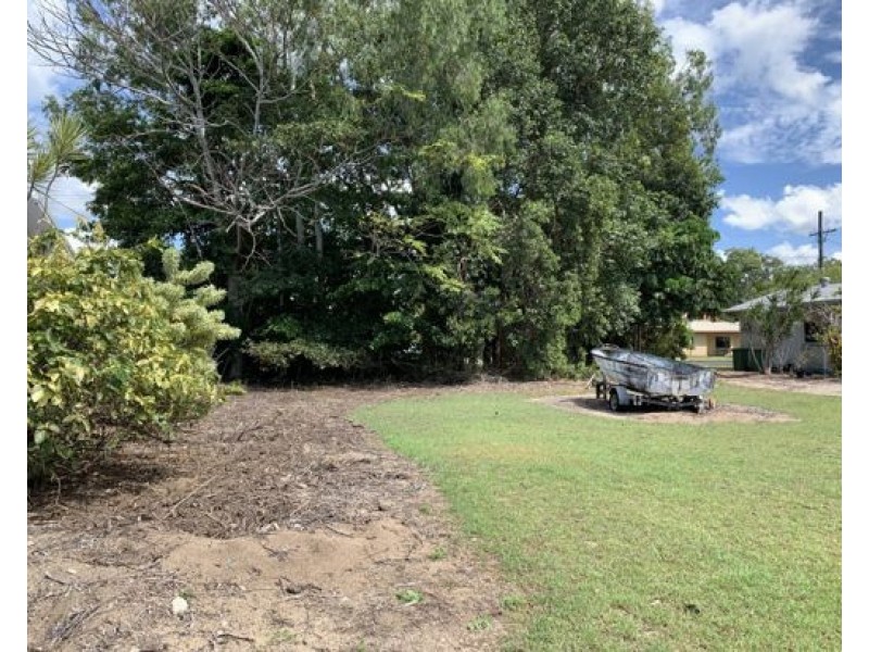 24 Sassafras Street, Bramston Beach QLD 4871