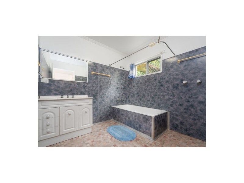 5 Hickey Street, East Innisfail QLD 4860