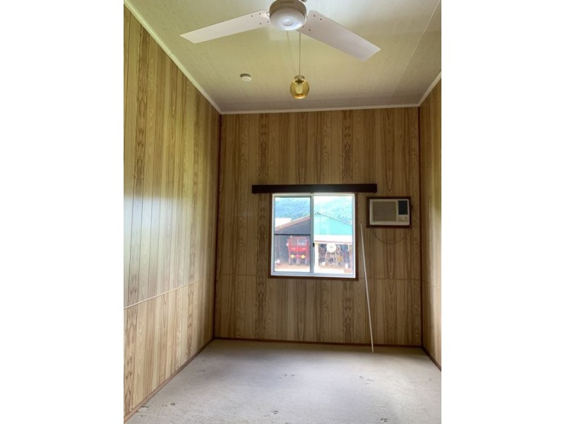 39 Knust Road, Woopen Creek QLD 4871