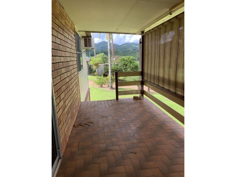 39 Knust Road, Woopen Creek QLD 4871
