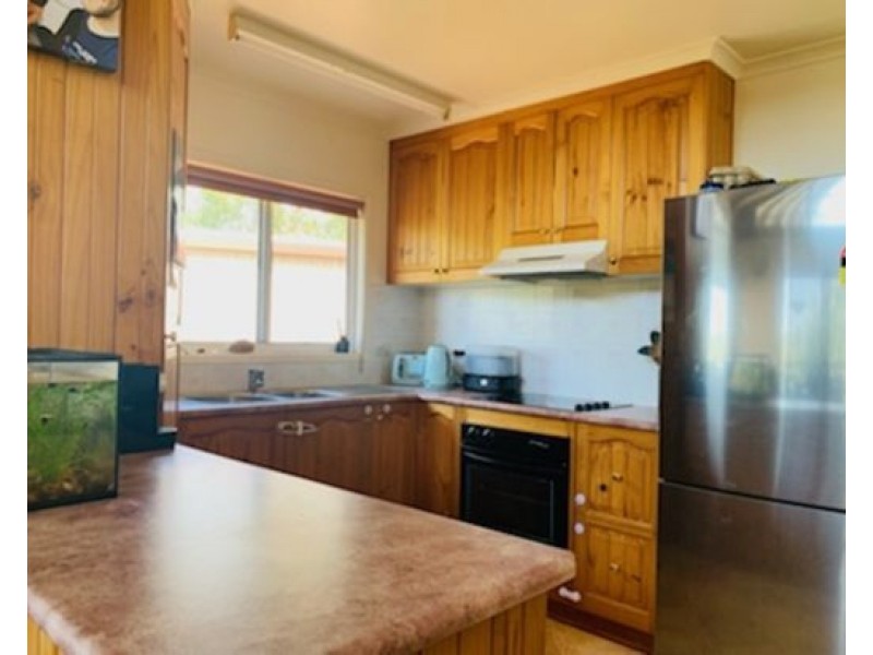 653 Millstream Parade, Millstream QLD 4888