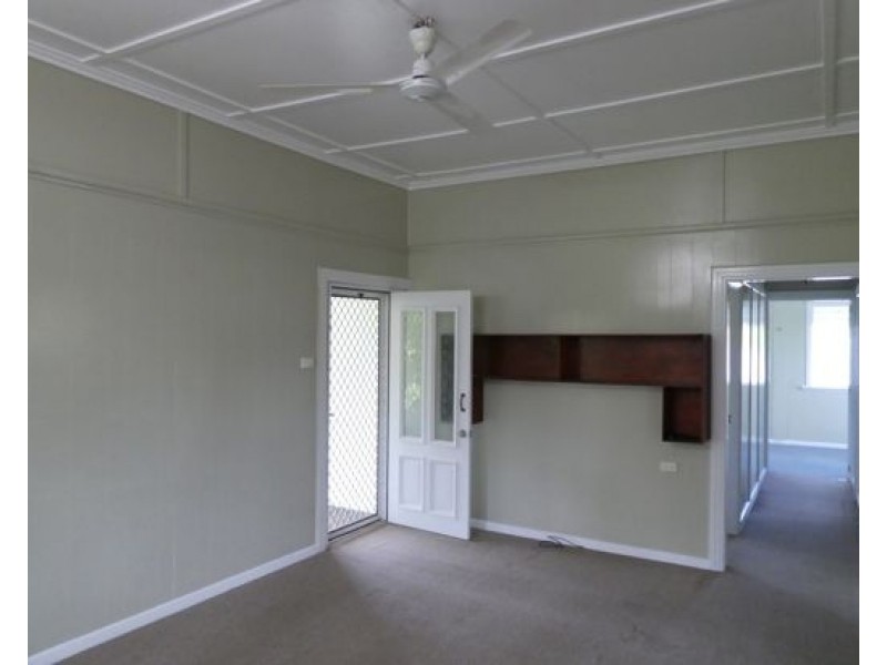 4 Clancy Street, East Innisfail QLD 4860