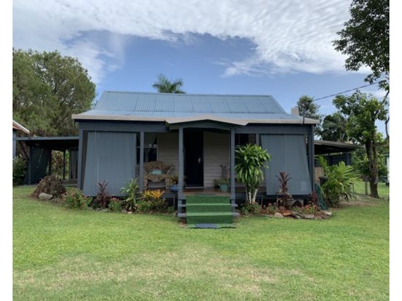 18 Henderson Street, South Johnstone QLD 4859