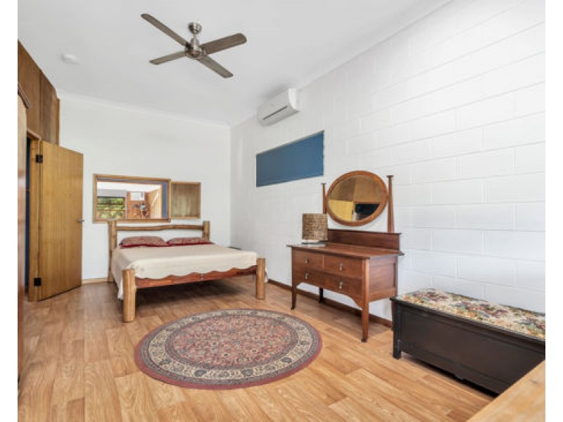 328 Etty Bay Road, Etty Bay QLD 4858