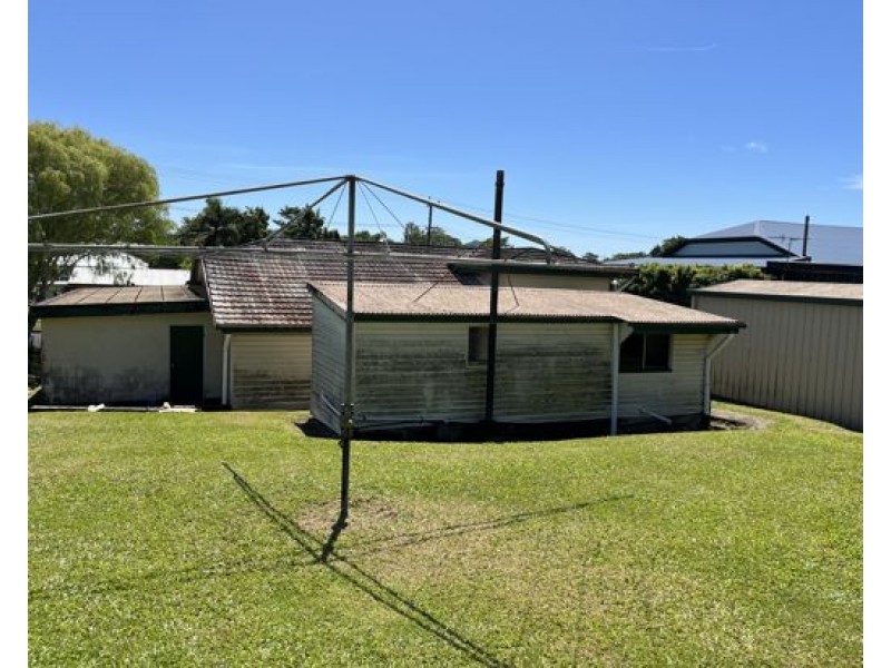 4 Phyllis Street, East Innisfail QLD 4860