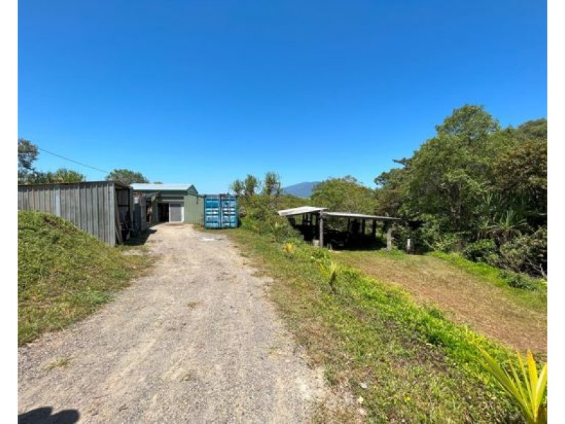 820R Bramston Beach Road, Bramston Beach QLD 4871