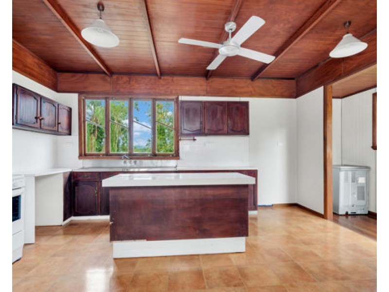 87 Coronation Drive, East Innisfail QLD 4860