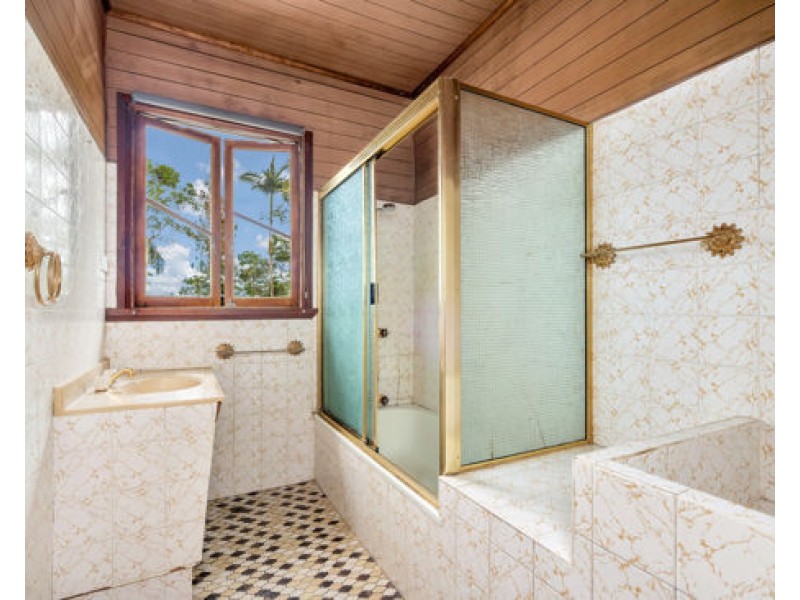 87 Coronation Drive, East Innisfail QLD 4860