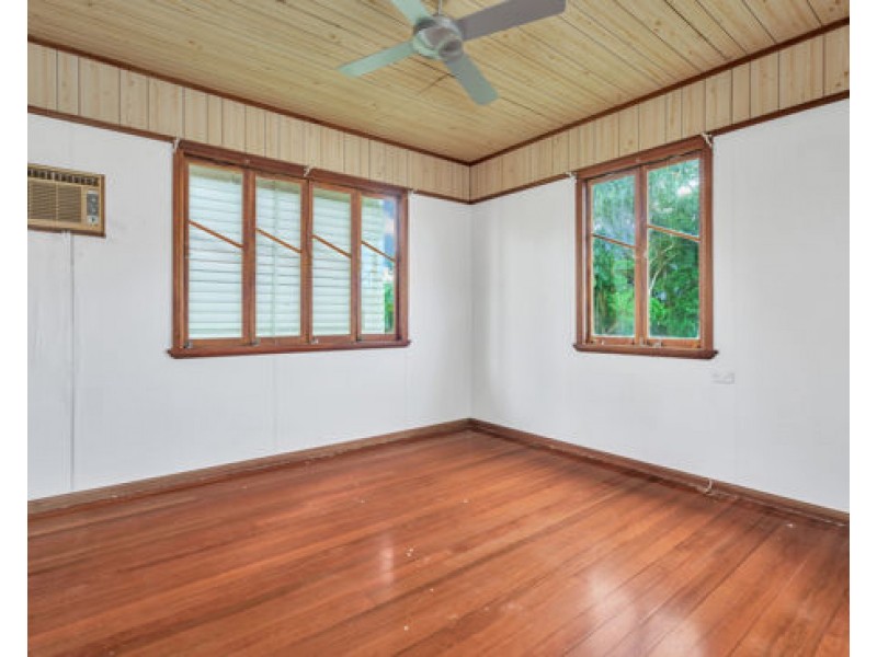 87 Coronation Drive, East Innisfail QLD 4860