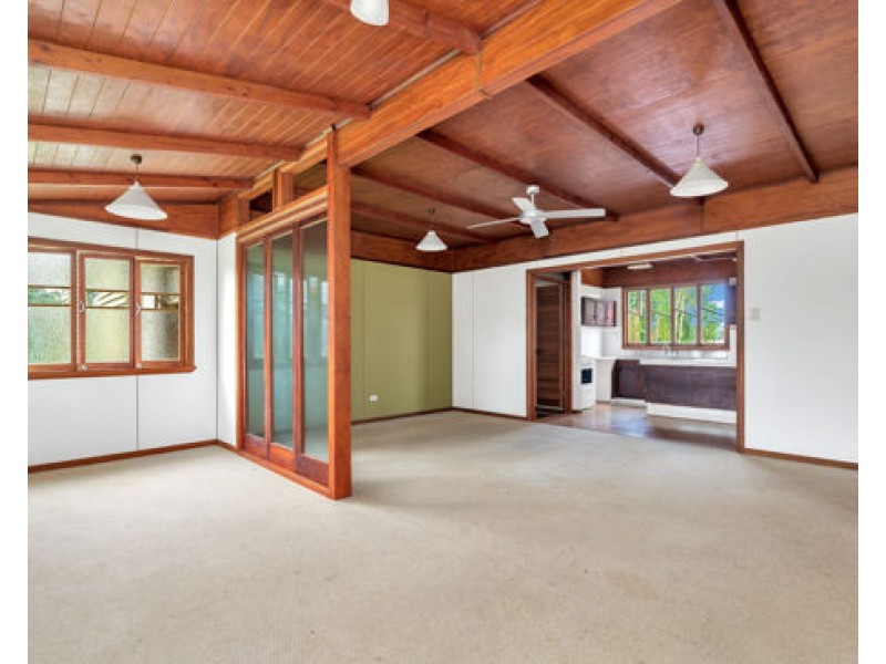 87 Coronation Drive, East Innisfail QLD 4860