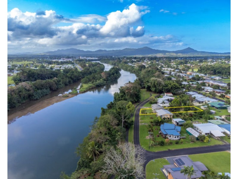 87 Coronation Drive, East Innisfail QLD 4860